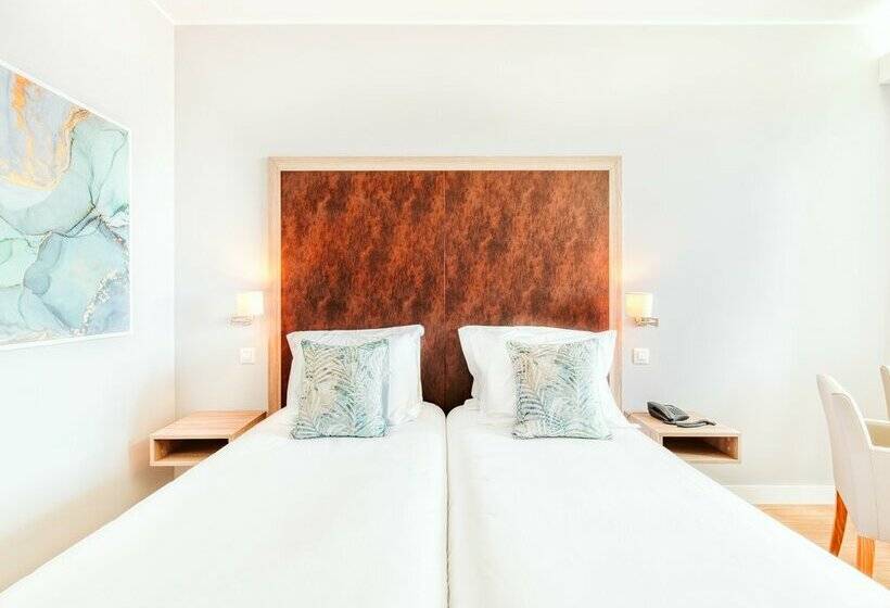 هتل Vila Baleira Funchal