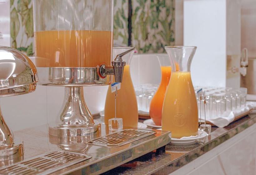 هتل Vila Baleira Funchal