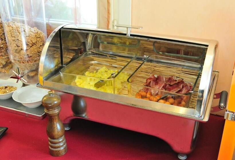 فندق Villa Molinari