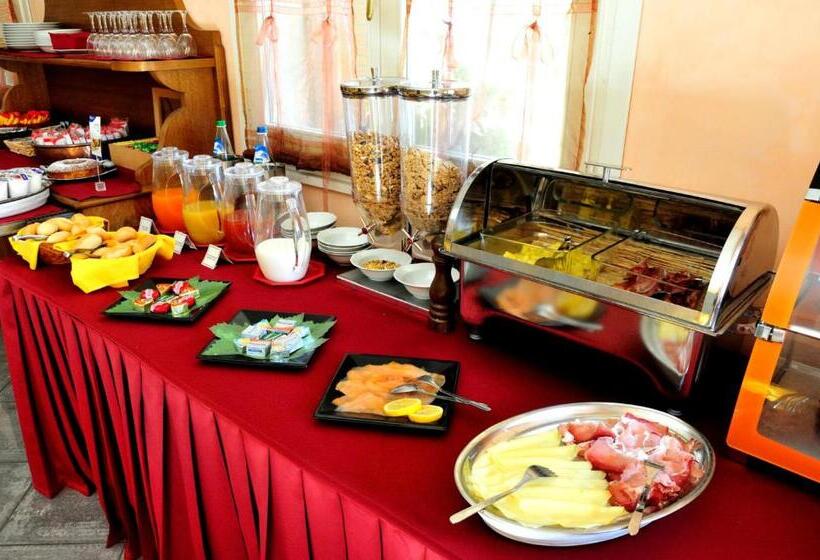 فندق Villa Molinari