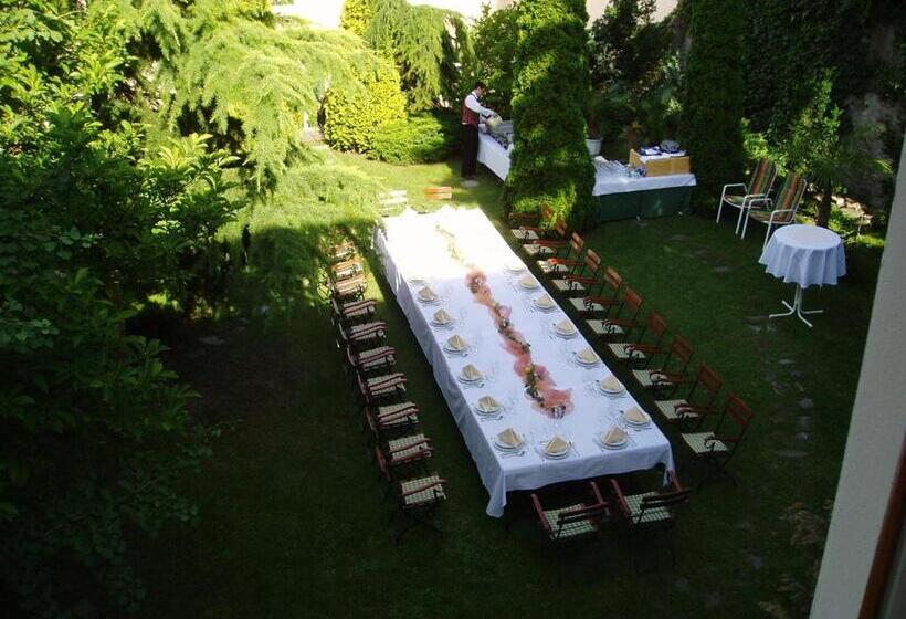 בית מלון כפרי Wollner