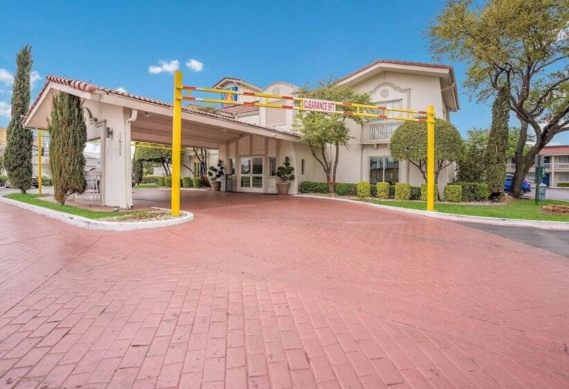 Motel 6dallas, Tx  Market Center