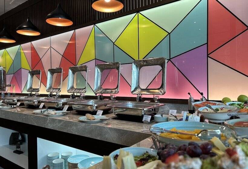 Nuran Marina Serviced Residences