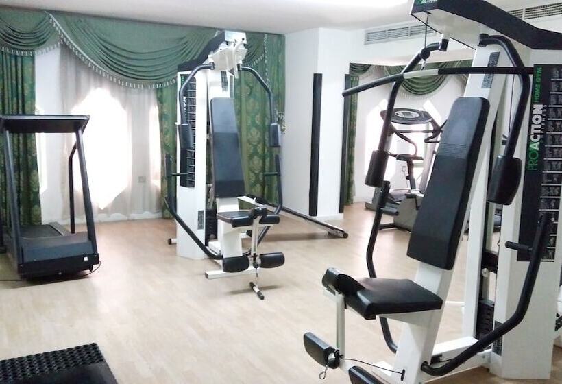 Royal Crown Hotel & Suites