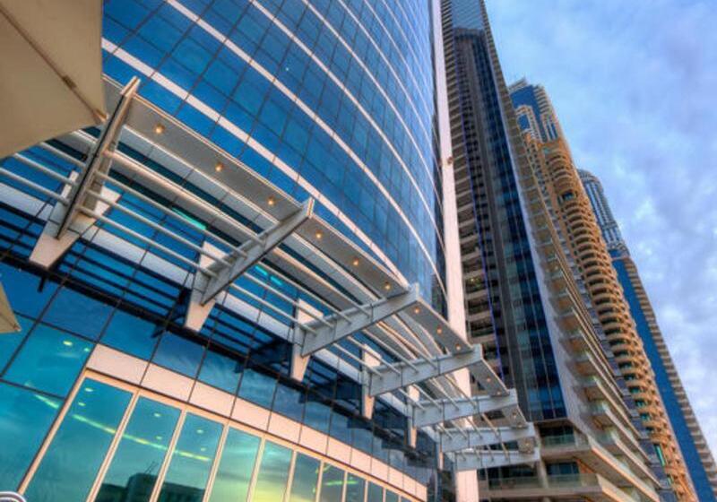 Tamani Marina Hotel & Apartments