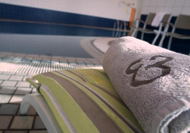 Tamani Marina Hotel & Apartments