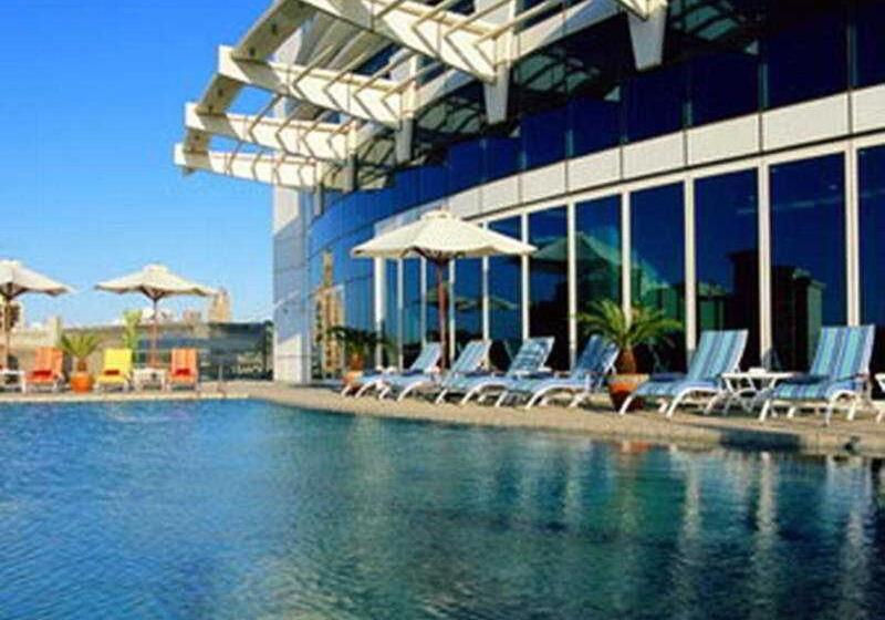 Tamani Marina Hotel & Apartments