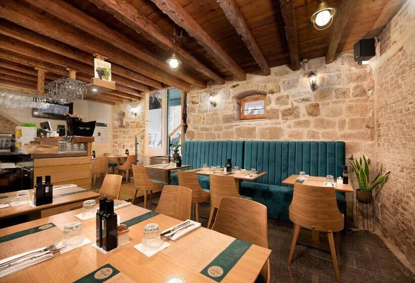 Villa Matejuska Heritage