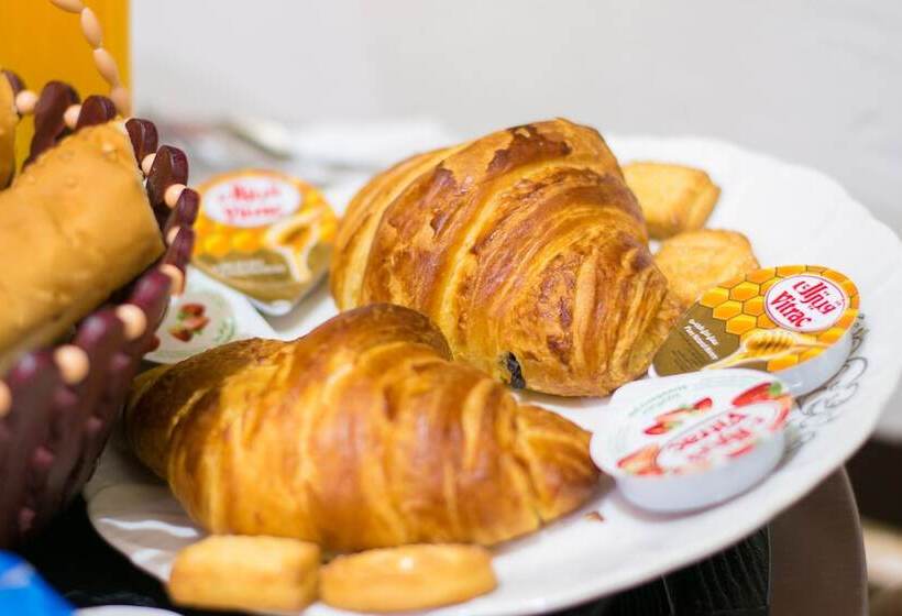 فندق صغير Golden Palace