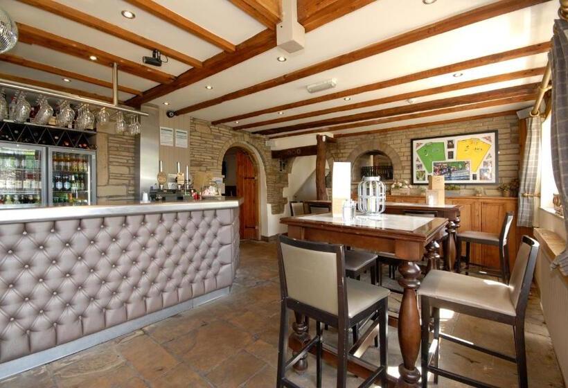 호스텔 The Fleece Inn At Barkisland