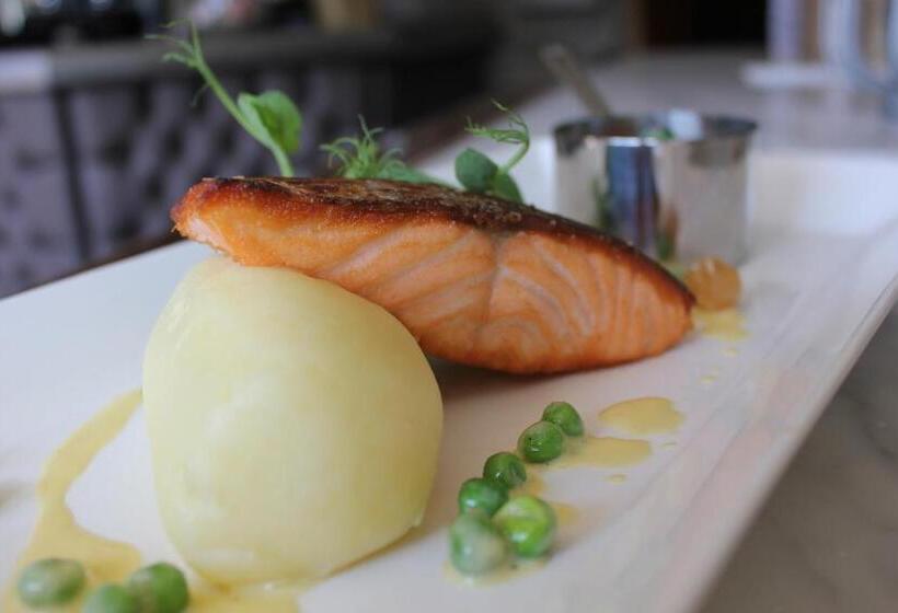 호스텔 The Fleece Inn At Barkisland