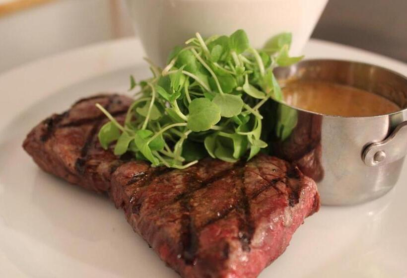 호스텔 The Fleece Inn At Barkisland