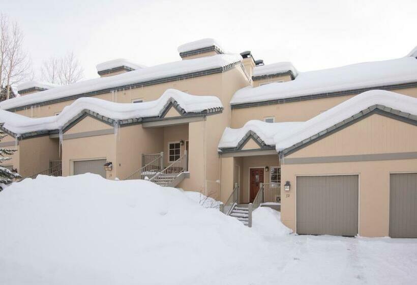 Beaver Creek Village