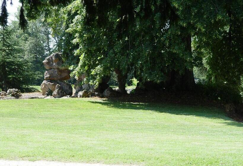 ベッドアンドブレックファースト Château De Salvert   Appartement & Chambre D Hôtes