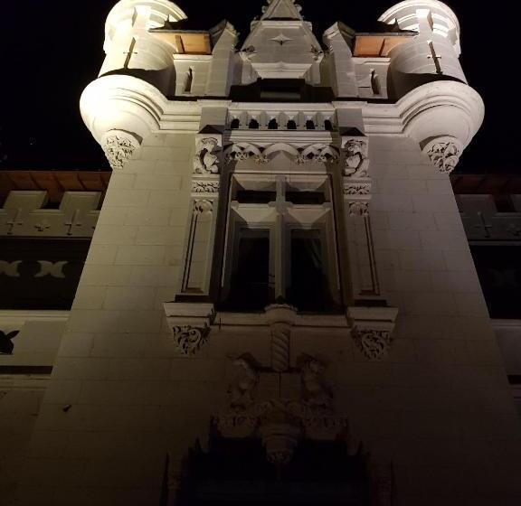 ベッドアンドブレックファースト Château De Salvert   Appartement & Chambre D Hôtes