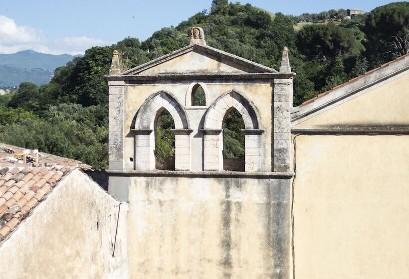 تختخواب و صبحانه Dimora De Matera Luxury Suites