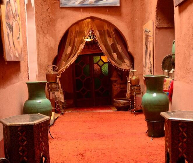 مبيت وإفطار Kasbah Du Peintre