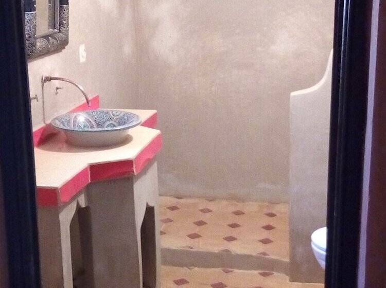 مبيت وإفطار Kasbah Du Peintre