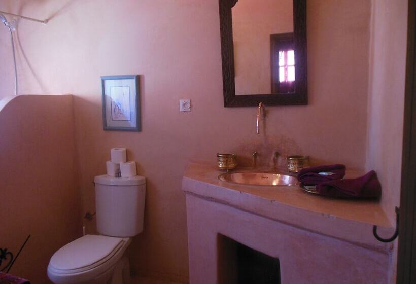 مبيت وإفطار Kasbah Du Peintre