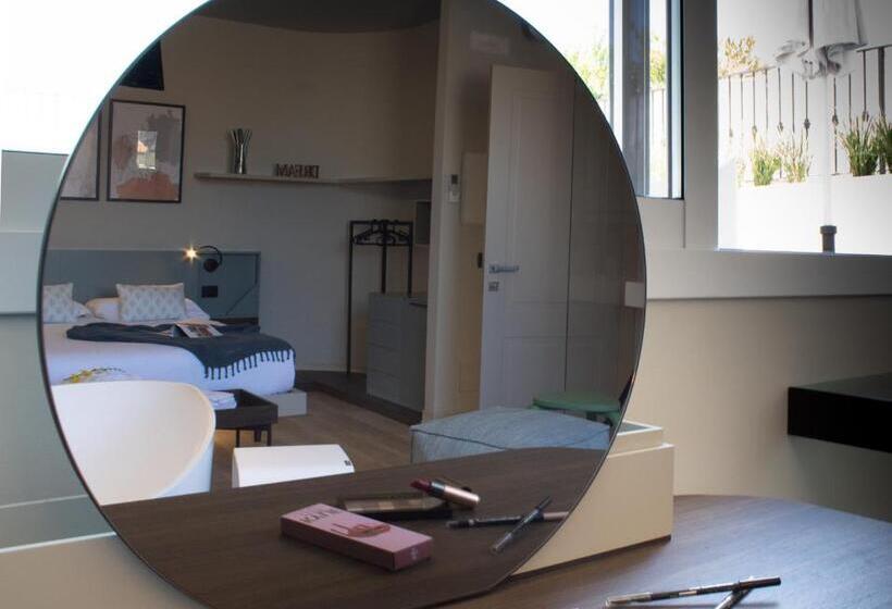 تختخواب و صبحانه Relais One