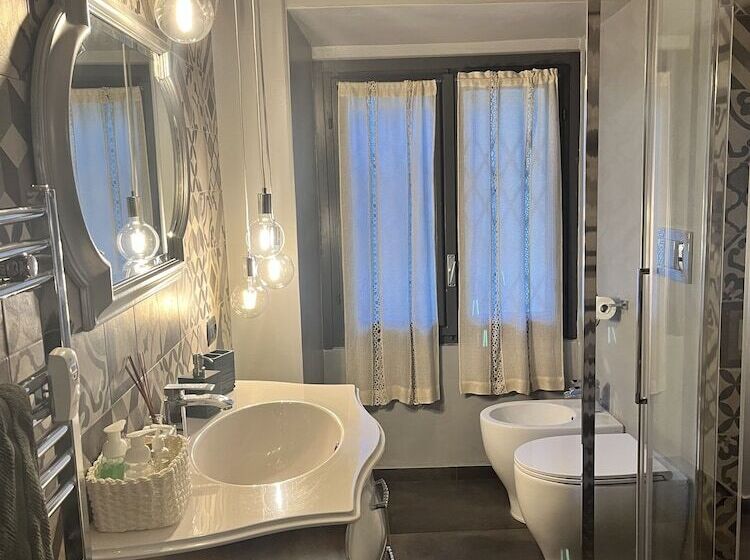 مبيت وإفطار Torino Chic