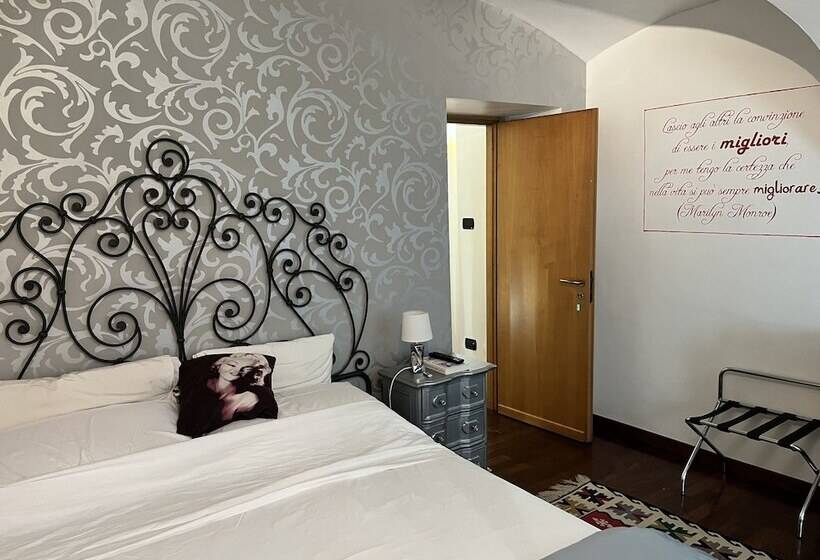 مبيت وإفطار Torino Chic