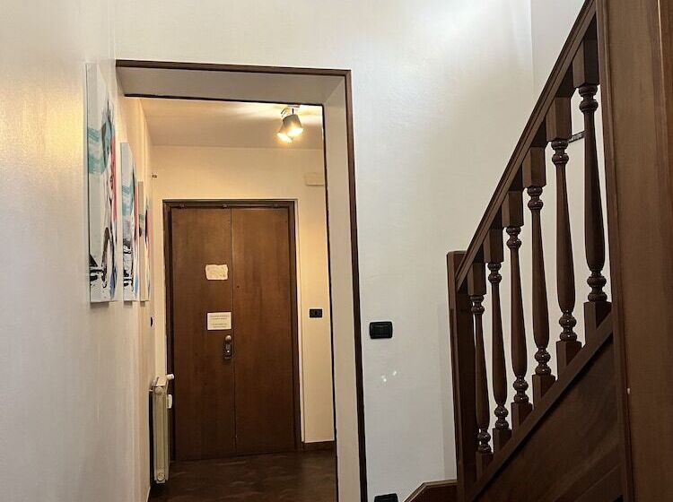 مبيت وإفطار Torino Chic