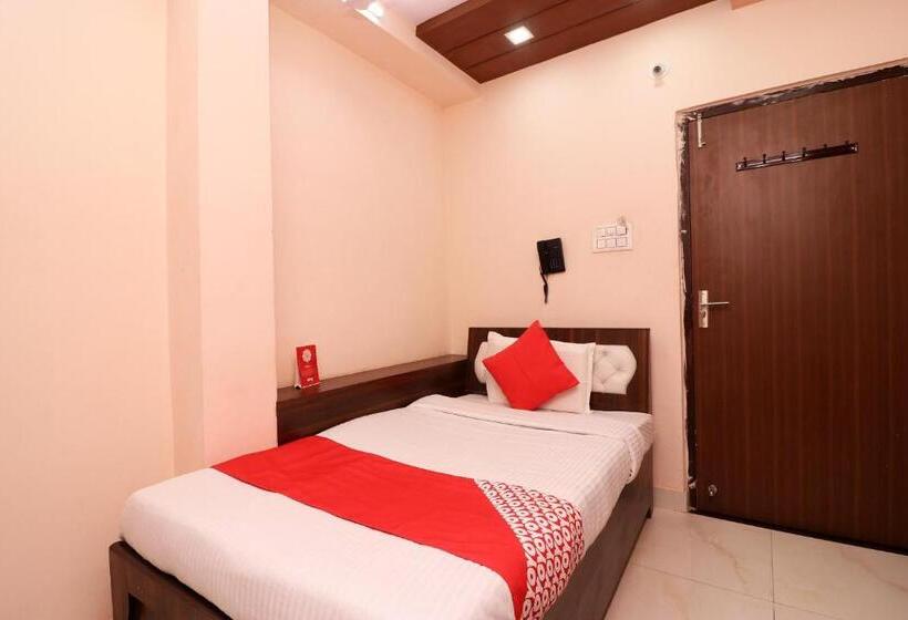 Flagship Hotel Royal Paradise