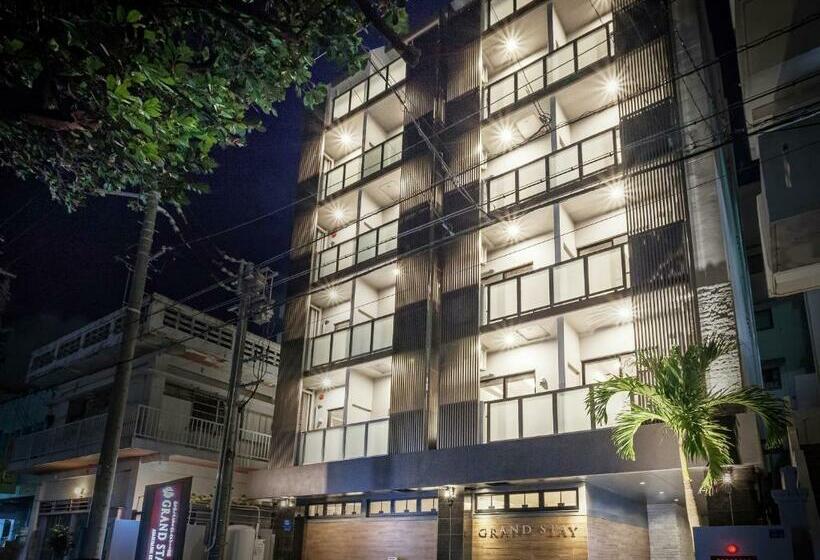 Отель かりゆしコンドミニアムリゾート那覇 グランステイ旭橋駅前