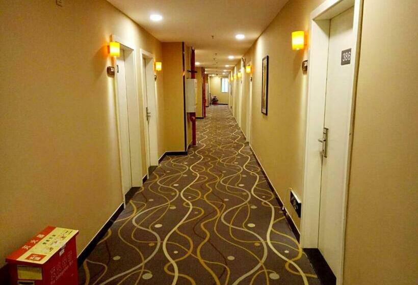 Hotel 7days Premium Wuhan Dunkou Economic Development Zone Dongfeng Company Subway Station Branch