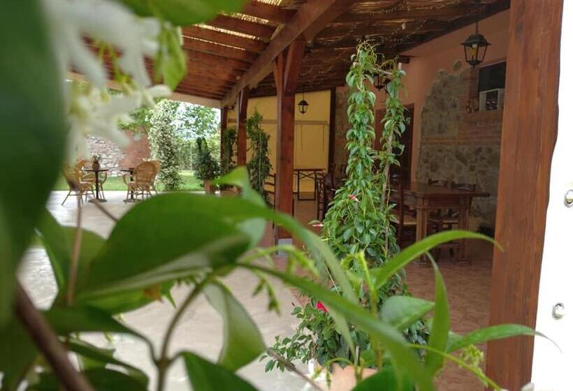 فندق Agriturismo Il Selvello