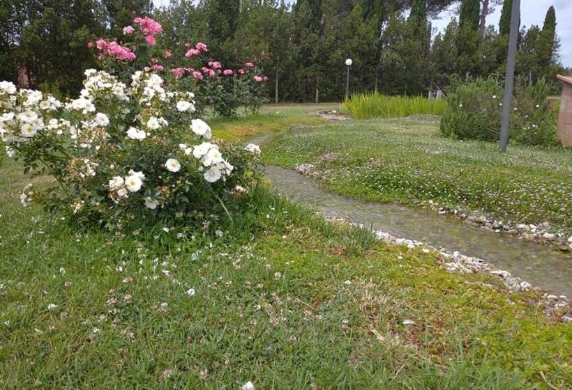 فندق Agriturismo Il Selvello