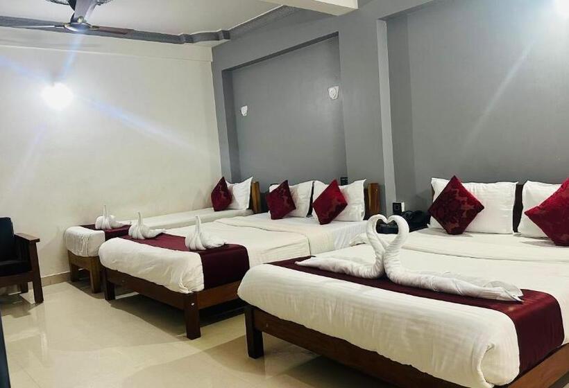 هتل Baga Bay 200 Meters From Baga Beach