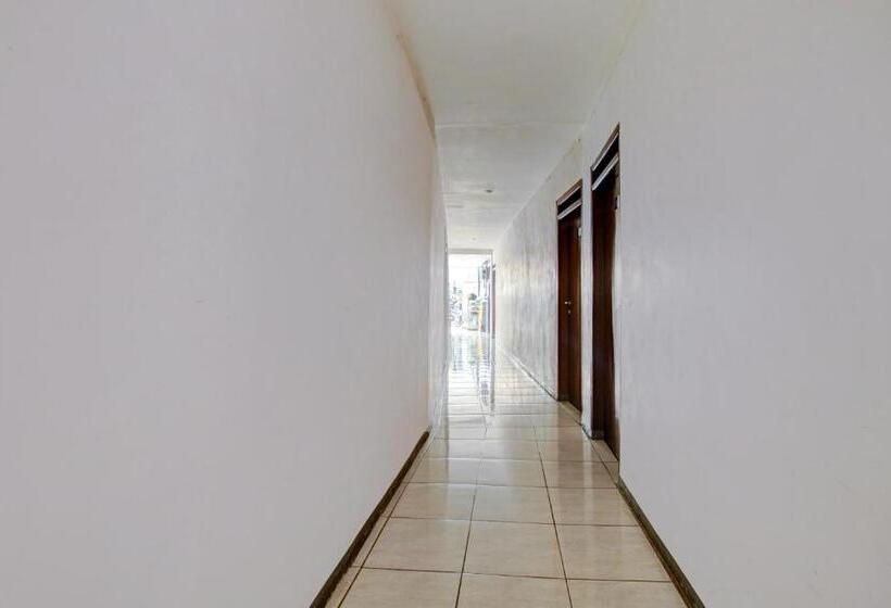 בית מלון כפרי Capital O 90071 Paralayang View