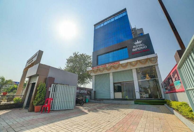 בית מלון כפרי Collection O 24848 Royal Imperio