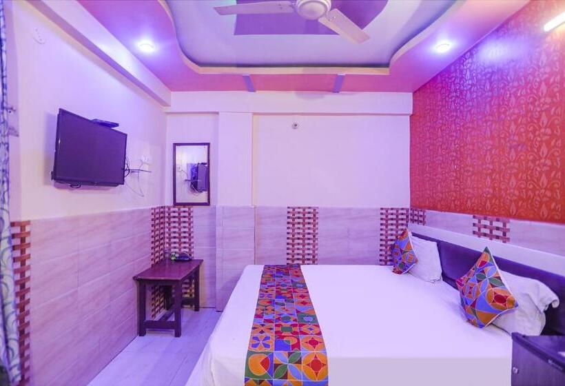 ホテル Fabexpress Kanha Dham