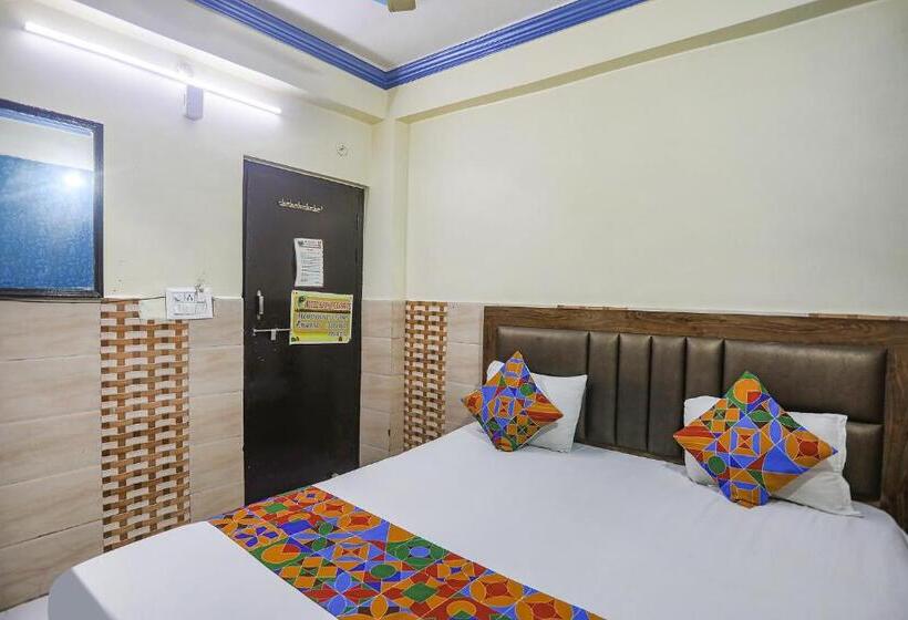 ホテル Fabexpress Kanha Dham