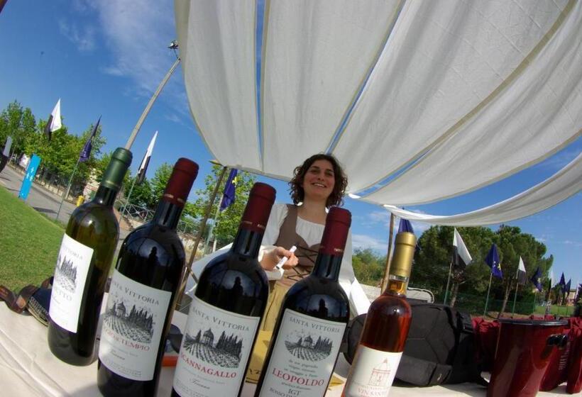 호텔 Agriturismo Fattoria Santa Vittoria