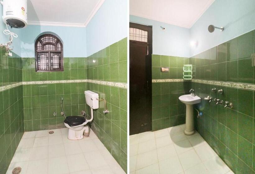 호텔 Flagship Xpress Stays Near Munshi Pulia Metro Station