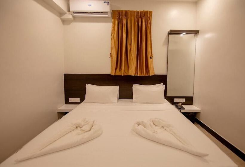 ホテル Gopuram Residency