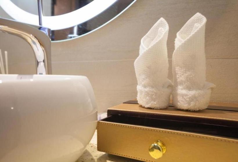 בית מלון כפרי Lavande  Kunming South Railway Station