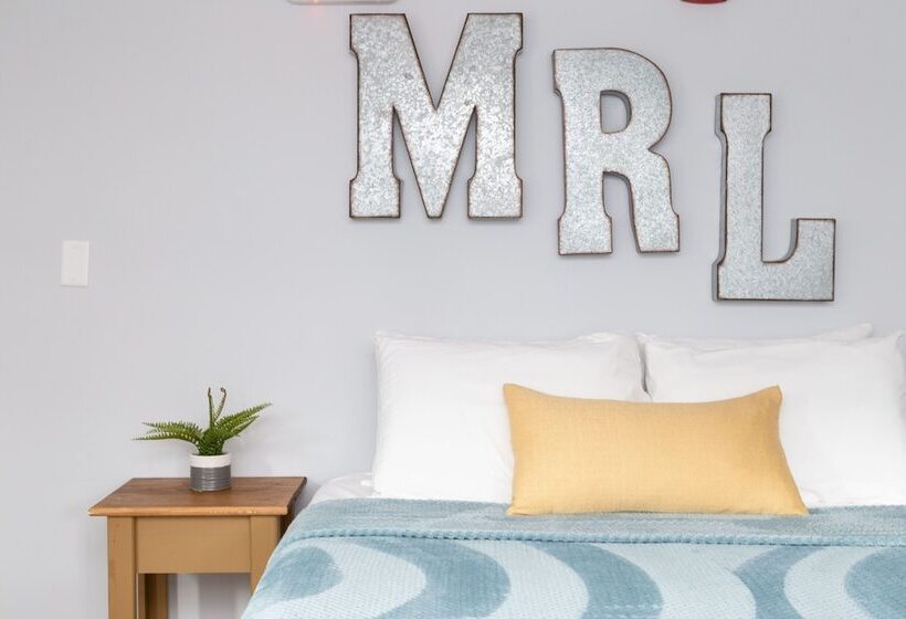 فندق Mad River Lodge