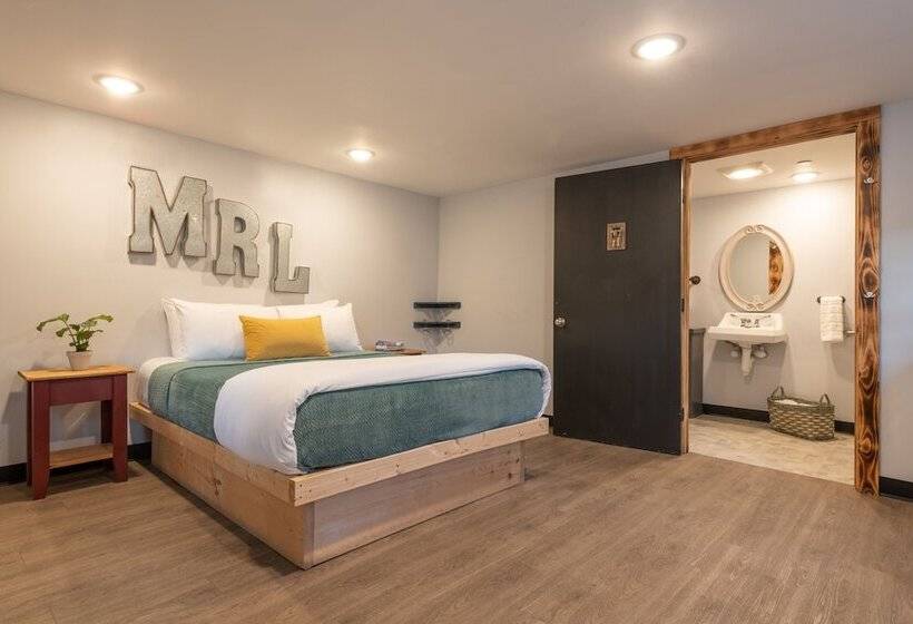 فندق Mad River Lodge