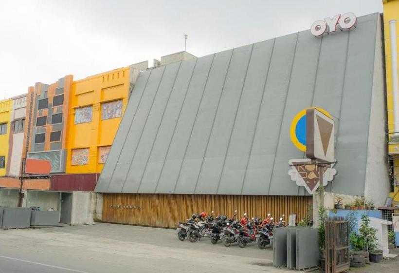 ホテル Oyo 2626 Syariah Harmoni Residence