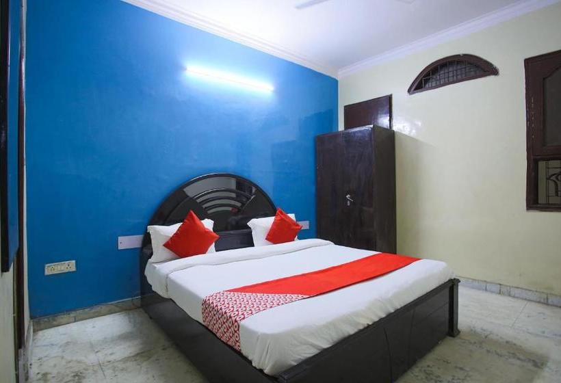 Отель Oyo 38417 Silver Villa