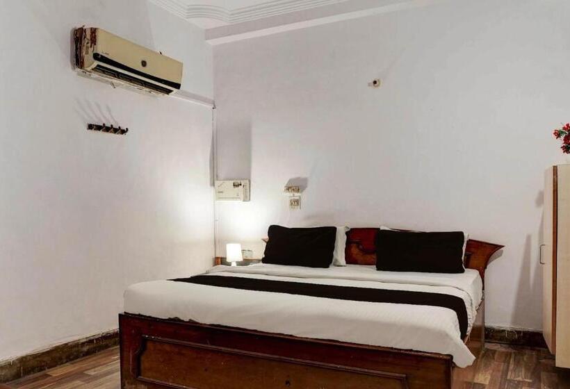 בית מלון כפרי Oyo 75572  Neel