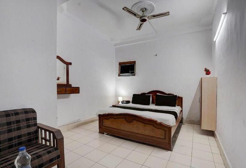 בית מלון כפרי Oyo 75572  Neel