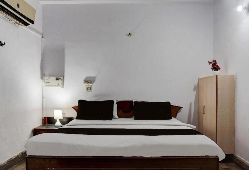 בית מלון כפרי Oyo 75572  Neel