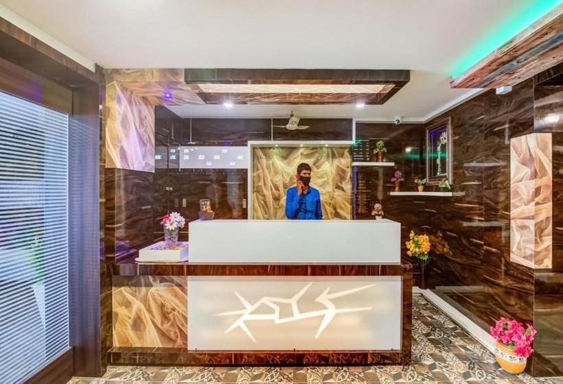 호텔 Flagship Tejasri Residency