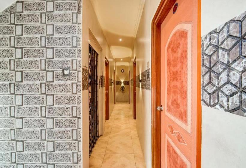 호텔 Flagship Tejasri Residency